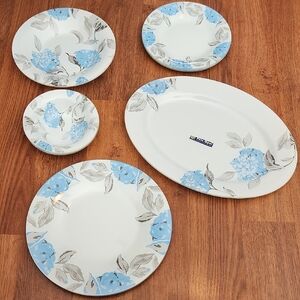 Azin Opal Blue Floral Dinnerware 8 Pieces
